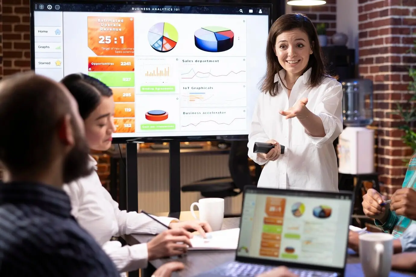 Пожалуйста, пришлите исходный текст описания для перефразирования.